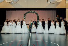 Debutante’s presented to society