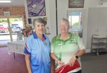 Bowlers brace the wind