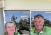 Vets putt on hot scores