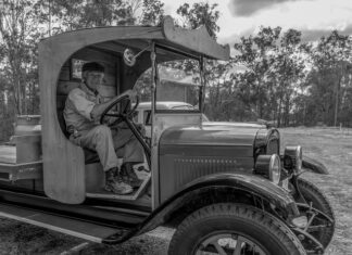 PSQ president inspires camera club