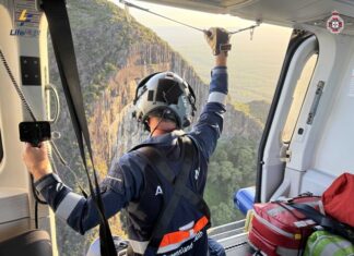 LifeFlight winches two mountain climbers to safety