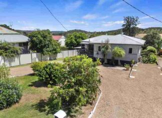 Goomeri Home with Views, Solar and Walk-to-Town Convenience